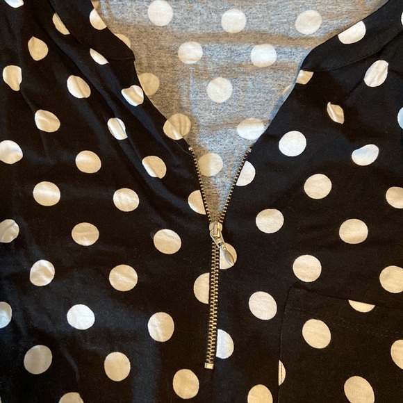 Women’s top, wake, new, by Avenue. - Picture 5 of 7